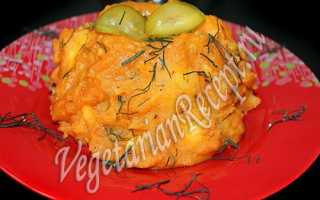 Картошка с тушенкой и томатной пастой. Рецепт картошки тушеной с тушенкой.